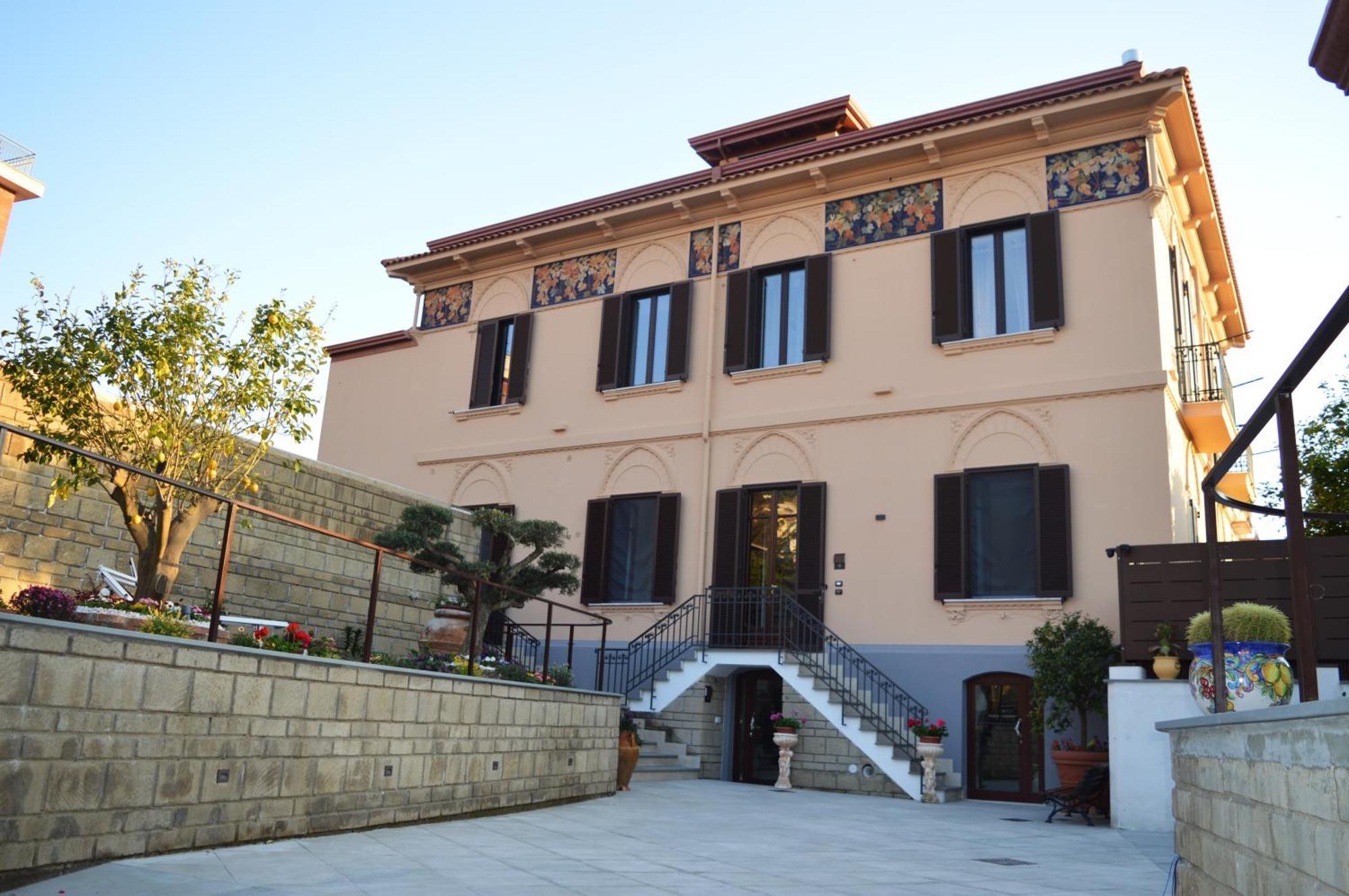 Villa Agostino Luxury B&B Vico Equense Eksteriør billede