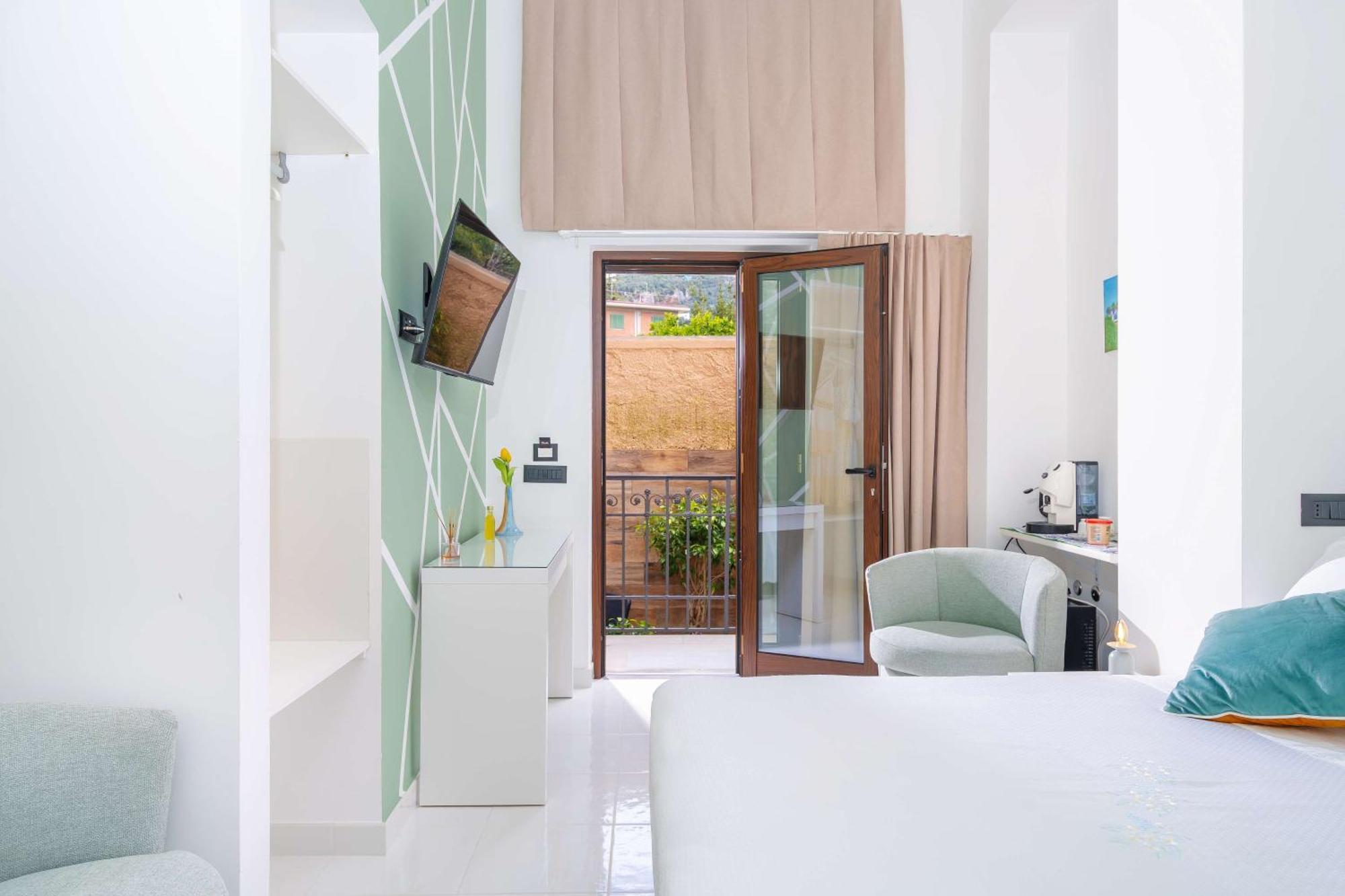 Villa Agostino Luxury B&B Vico Equense Eksteriør billede